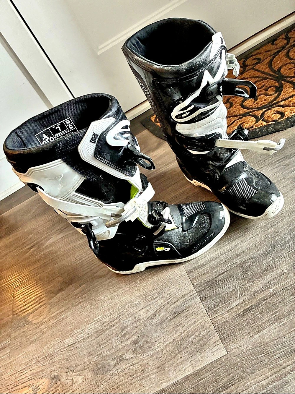 Alpinestars Stella Tech 3 Boots Black & White Motocross Boots size woman’s 7 onl